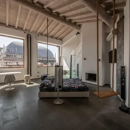Appartement Spirit Of The Moon à Brescia Extérieur photo